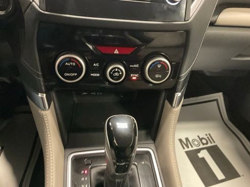 Used 2024 Subaru Forester Limited w/ Convenience Package image 20