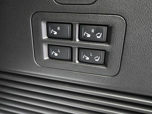 New 2026 Nissan Armada SL w/ Captain's Chari Seat Package image 13