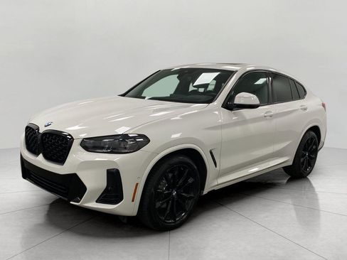 Used 2025 BMW X4 xDrive30i w/ Premium Package AWD/4WD image 9