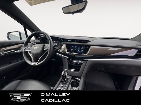 Certified 2025 Cadillac XT6 Premium Luxury w/ Platinum Package AWD/4WD image 15