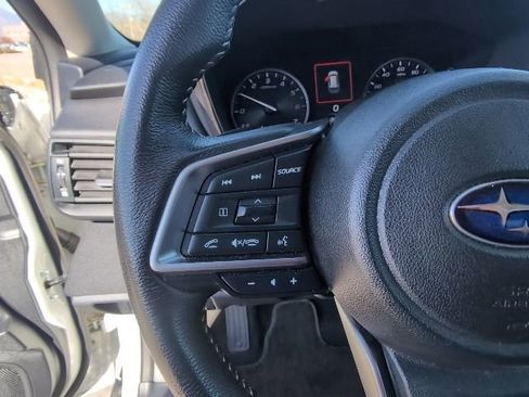 Used 2025 Subaru Outback Premium AWD/4WD image 14