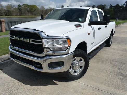 Used 2021 RAM 2500 Tradesman w/ Chrome Appearance Group image 6