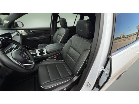 Certified 2026 Buick Enclave Avenir w/ Super Cruise Package AWD/4WD image 24