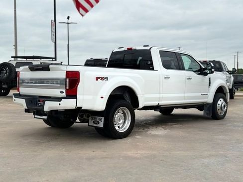 Used 2020 Ford F450 Platinum w/ FX4 Off-Road Package image 2