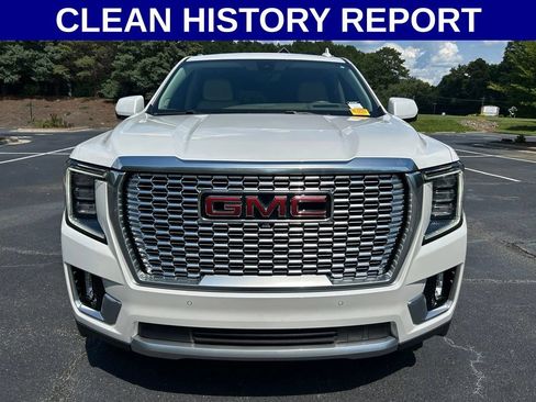 Used 2021 GMC Yukon XL Denali w/ Denali Premium Package AWD/4WD image 15