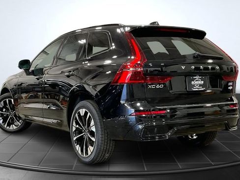 New 2026 Volvo XC60 B5 Plus w/ Climate Package AWD/4WD image 4