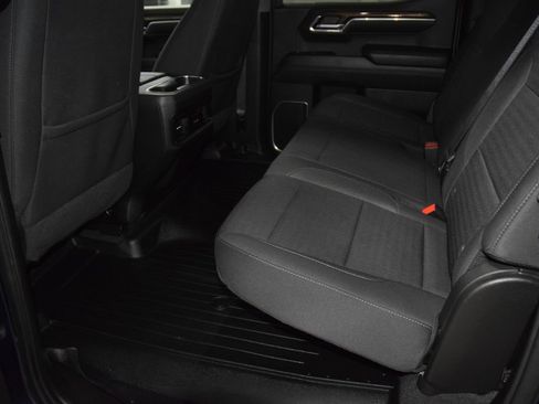 Used 2022 Chevrolet Silverado 1500 RST AWD/4WD image 44