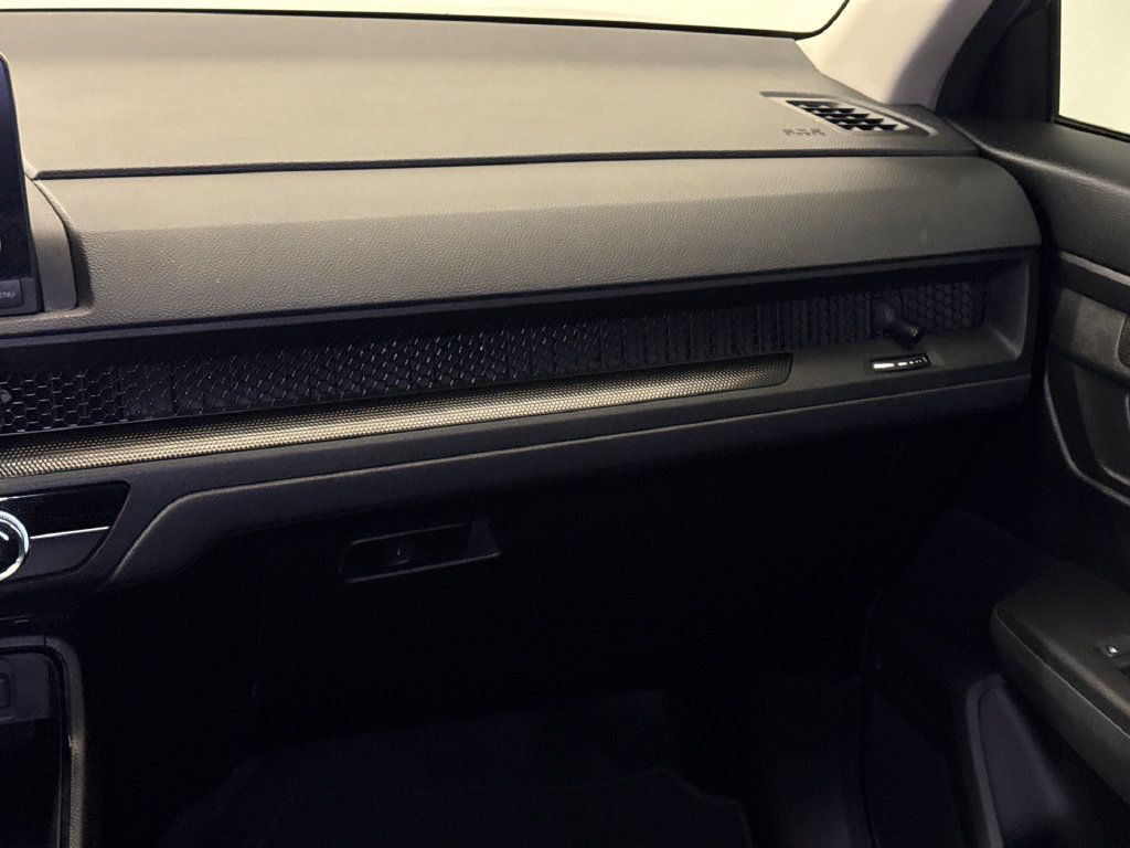 Used 2023 Honda CR-V LX image 15