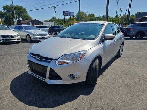 Used 2012 Ford Focus SE image 3