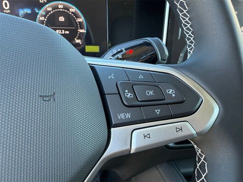 New 2026 Volkswagen Tiguan SE image 14