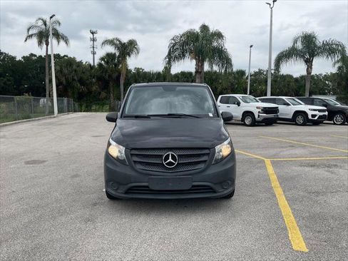 Used 2019 Mercedes-Benz Metris Passenger image 17