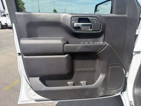 Used 2024 Chevrolet Silverado 1500 Custom AWD/4WD image 5