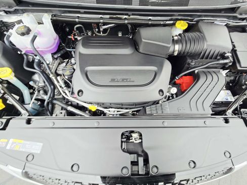 New 2026 Chrysler Pacifica Limited w/ S Appearance Package image 20