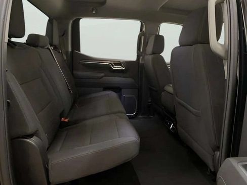 Used 2025 Chevrolet Silverado 1500 LT AWD/4WD image 19