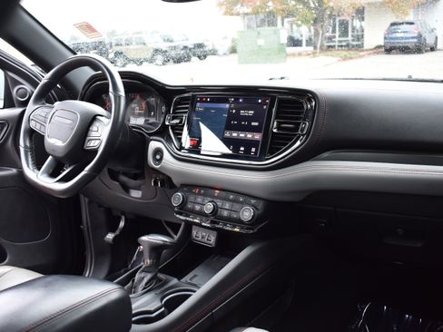 Used 2023 Dodge Durango GT image 33