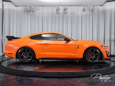 Used 2020 Ford Mustang Shelby GT500 w/ Carbon Fiber Track Pack RWD image 15