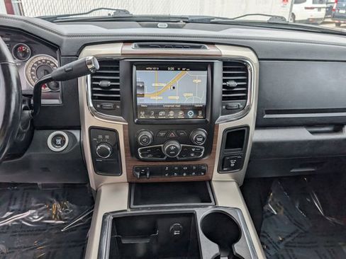 Used 2015 RAM 2500 Laramie w/ Convenience Group AWD/4WD image 3