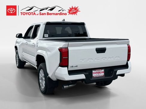 Certified 2026 Toyota Tacoma SR5 AWD/4WD image 3