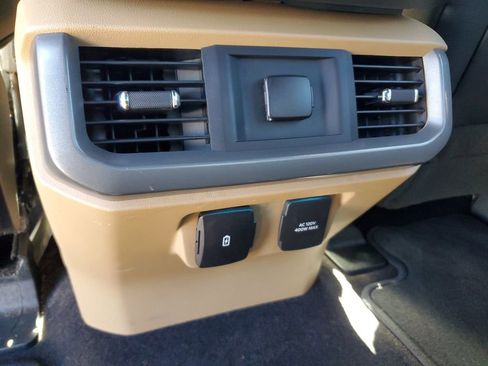 Used 2022 Ford F150 Lariat w/ Max Trailer Tow Package image 10