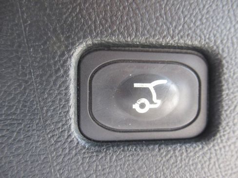 Used 2021 Ford Edge ST AWD/4WD image 14