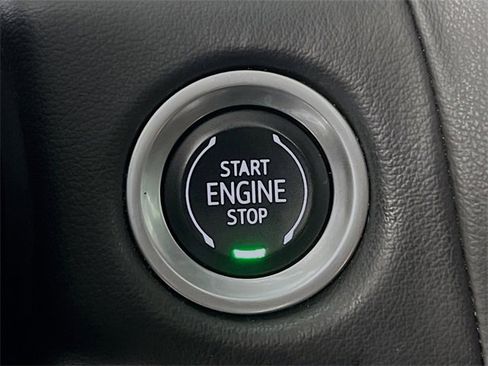 Used 2021 Chevrolet Tahoe Premier w/ Premium Package image 18