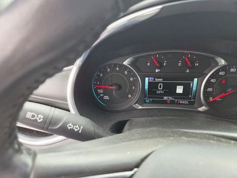 Used 2017 Chevrolet Malibu LT w/ Leather Package image 4