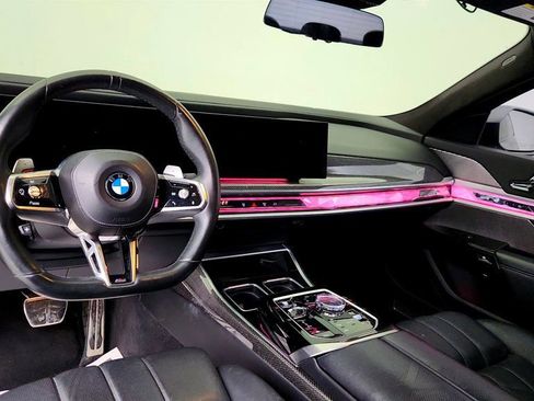 Used 2023 BMW 760i xDrive w/ Executive Package AWD/4WD image 12