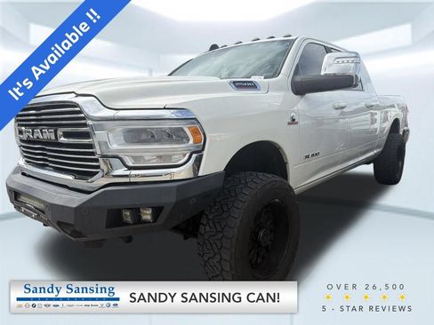 Used 2024 RAM 2500 Laramie AWD/4WD image 1