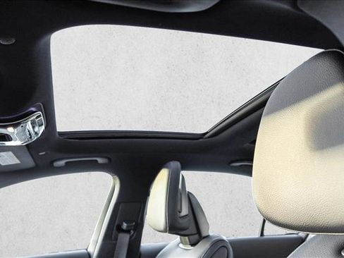 Used 2022 Mercedes-Benz C 300 C 300 image 22