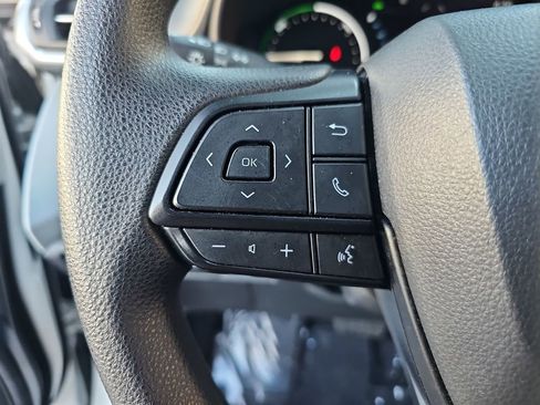 Certified 2025 Toyota Sienna LE image 11