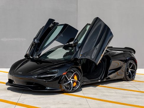Used 2024 McLaren 750S RWD image 2