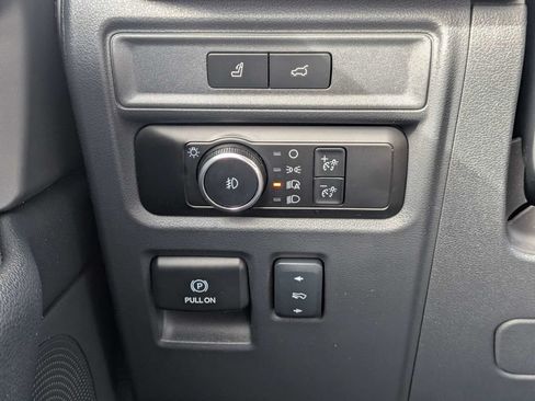 Used 2024 Ford Expedition Max XLT RWD image 22
