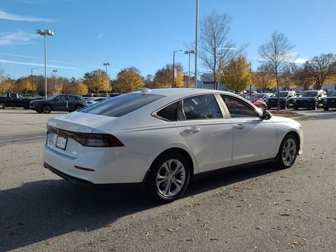 Used 2023 Honda Accord LX image 8