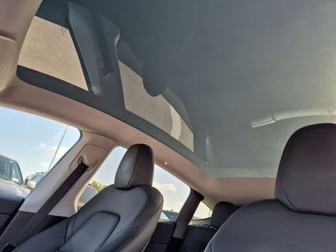 Used 2023 Tesla Model Y Long Range AWD/4WD image 19