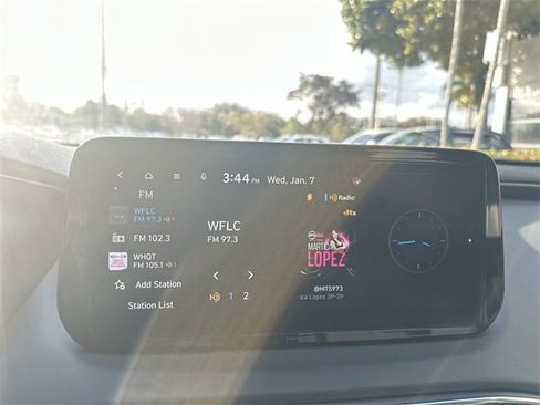 Used 2023 Hyundai Santa Fe SEL image 12