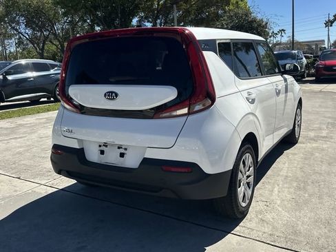 Used 2020 Kia Soul LX image 6