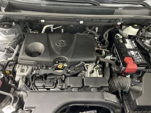 Used 2021 Toyota RAV4 LE w/ Carpet Mat Package (TMS) AWD/4WD image 30