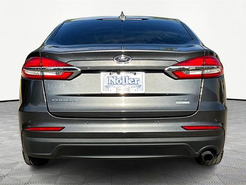 Used 2019 Ford Fusion SEL image 4