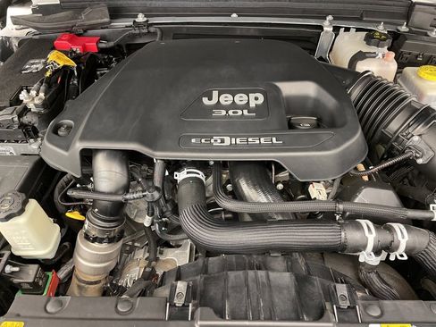 Certified 2023 Jeep Wrangler Unlimited Rubicon image 32