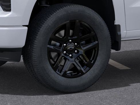 New 2026 Chevrolet Silverado 1500 Custom RWD image 9
