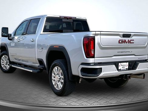 Used 2022 GMC Sierra 2500 Denali AWD/4WD image 15