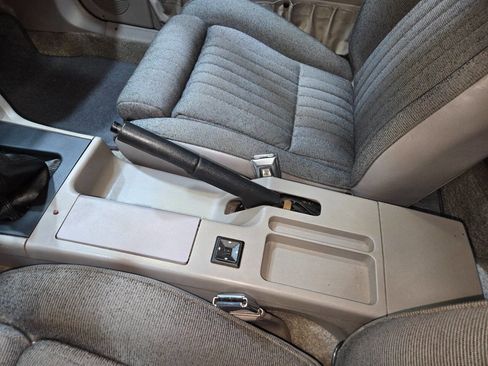 Used 1990 Ford Mustang LX image 78