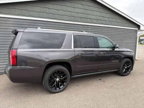 Used 2017 Chevrolet Suburban Premier AWD/4WD image 28