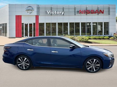 Certified 2023 Nissan Maxima SL FWD image 2