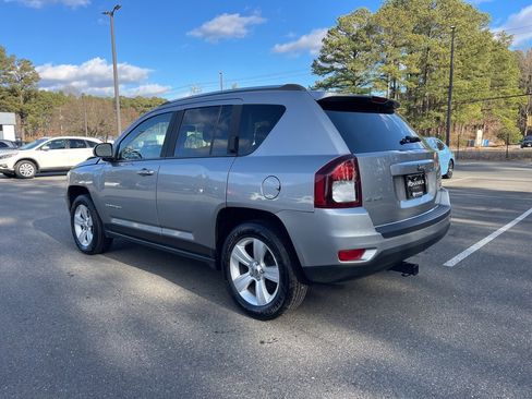 Used 2014 Jeep Compass Latitude image 7