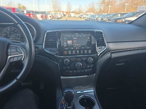 Used 2022 Jeep Grand Cherokee Limited AWD/4WD image 30