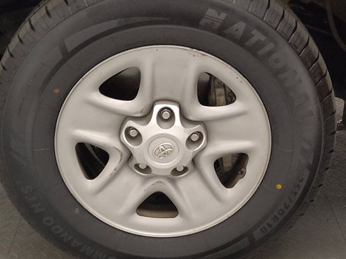 Used 2013 Toyota Tundra Double Cab 6.5 ft image 31