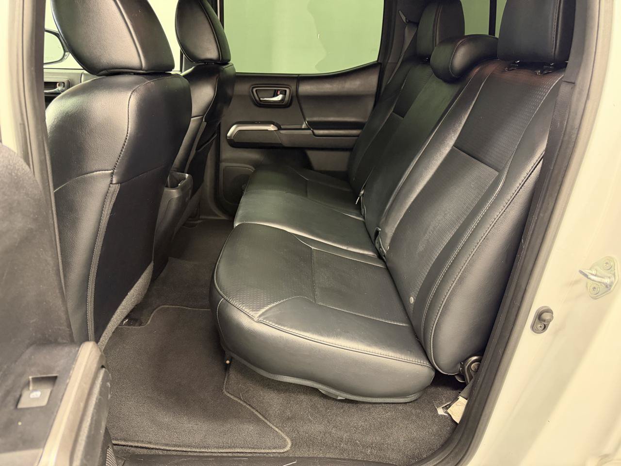 Used 2021 Toyota Tacoma Limited w/ Nightshade Package AWD/4WD image 8