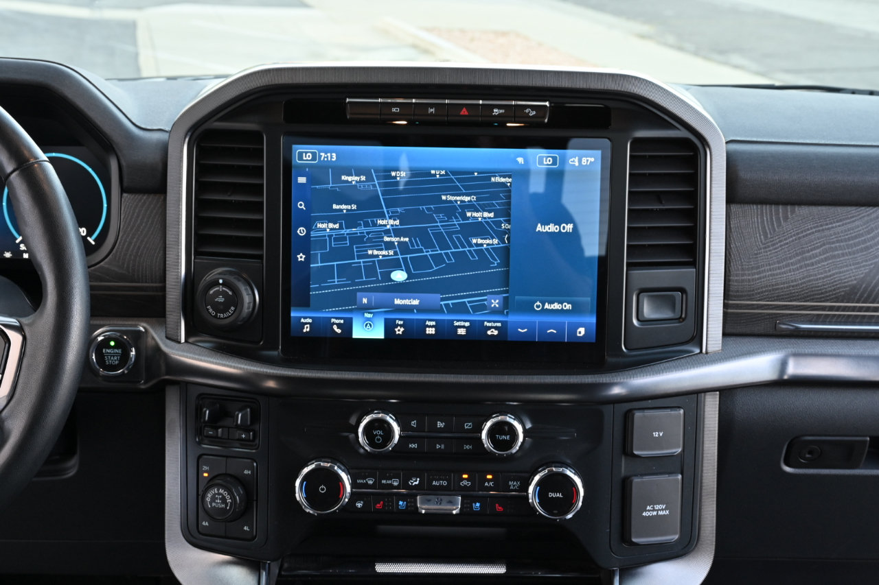 Used 2022 Ford F150 Platinum w/ FX4 Off-Road Package AWD/4WD image 21