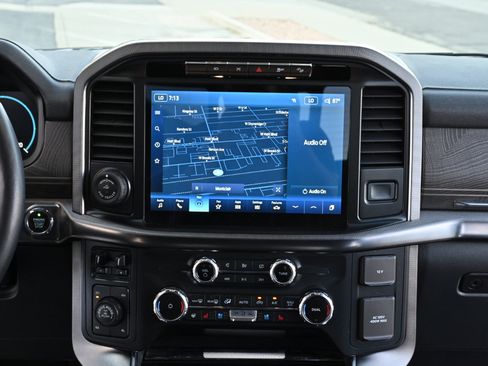 Used 2022 Ford F150 Platinum w/ FX4 Off-Road Package AWD/4WD image 21